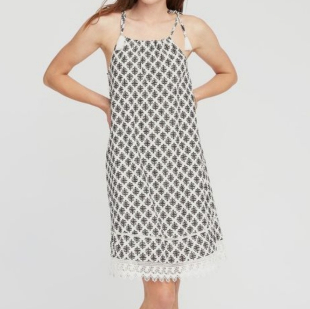 Old Navy Shoulder Tassel Tie Linen Dress
